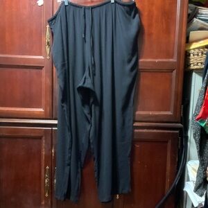 Venezia Vintage plus size 26/28 soft baggy Black Pants